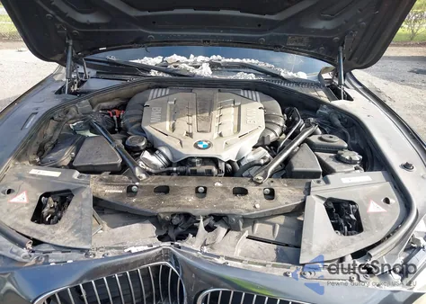 2009 BMW 750Li from USA, damaged, VIN WBAKB835X9CY58559